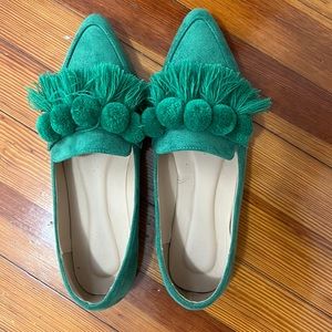 Green Tassel, Point Toe flat shoes